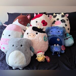 12” Tank Fuzzamallow 🦈 SOLD